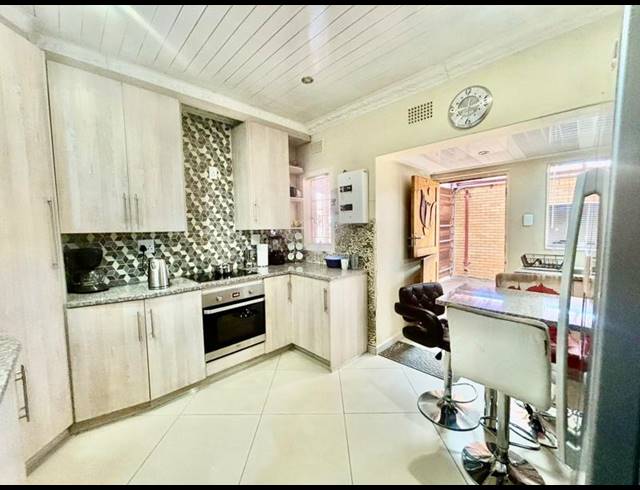 3 BEDROOM HOUSE FOR SALE IN VANDERBIJLPARK CW 6